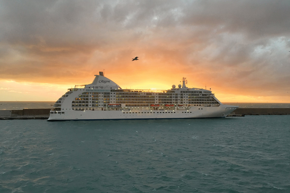Seven Seas Mariner